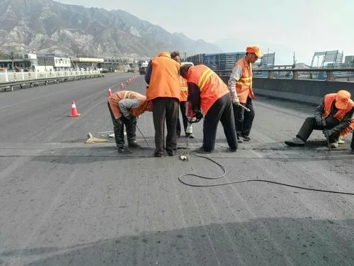 娄烦道路桥梁病害治理